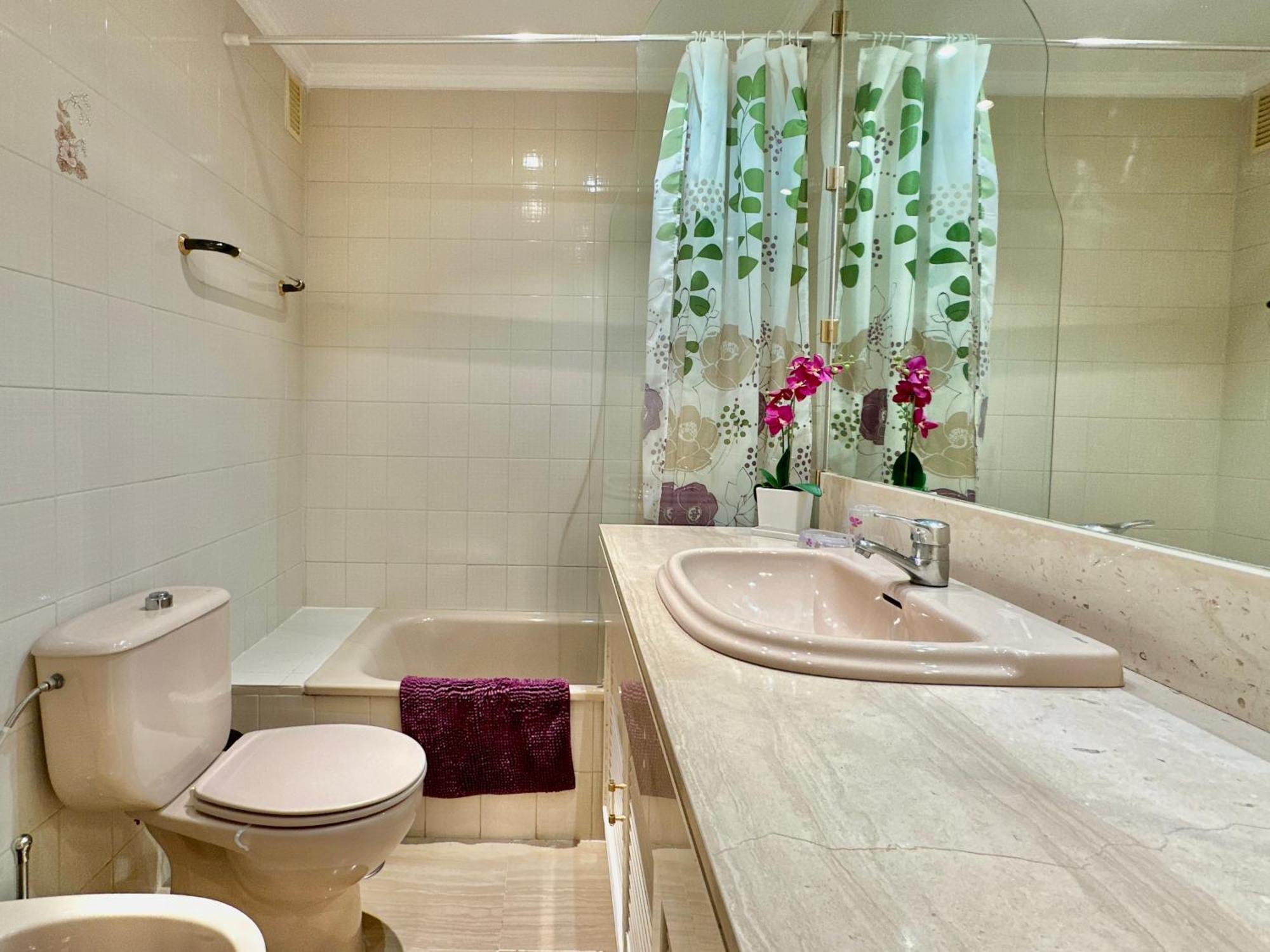Hostiguest Coliving Leon Y Castillo Las Palmas de Gran Canaria Eksteriør billede